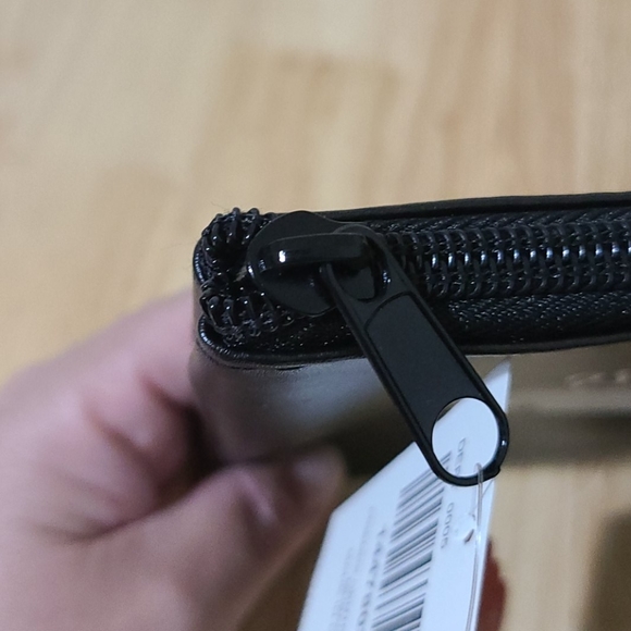 Friends Central Perk Makeup Bag - Picture 10 of 14